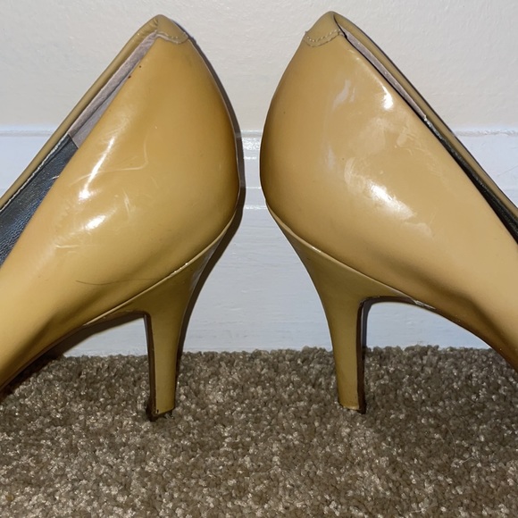 Nude women’s heels - Picture 4 of 6